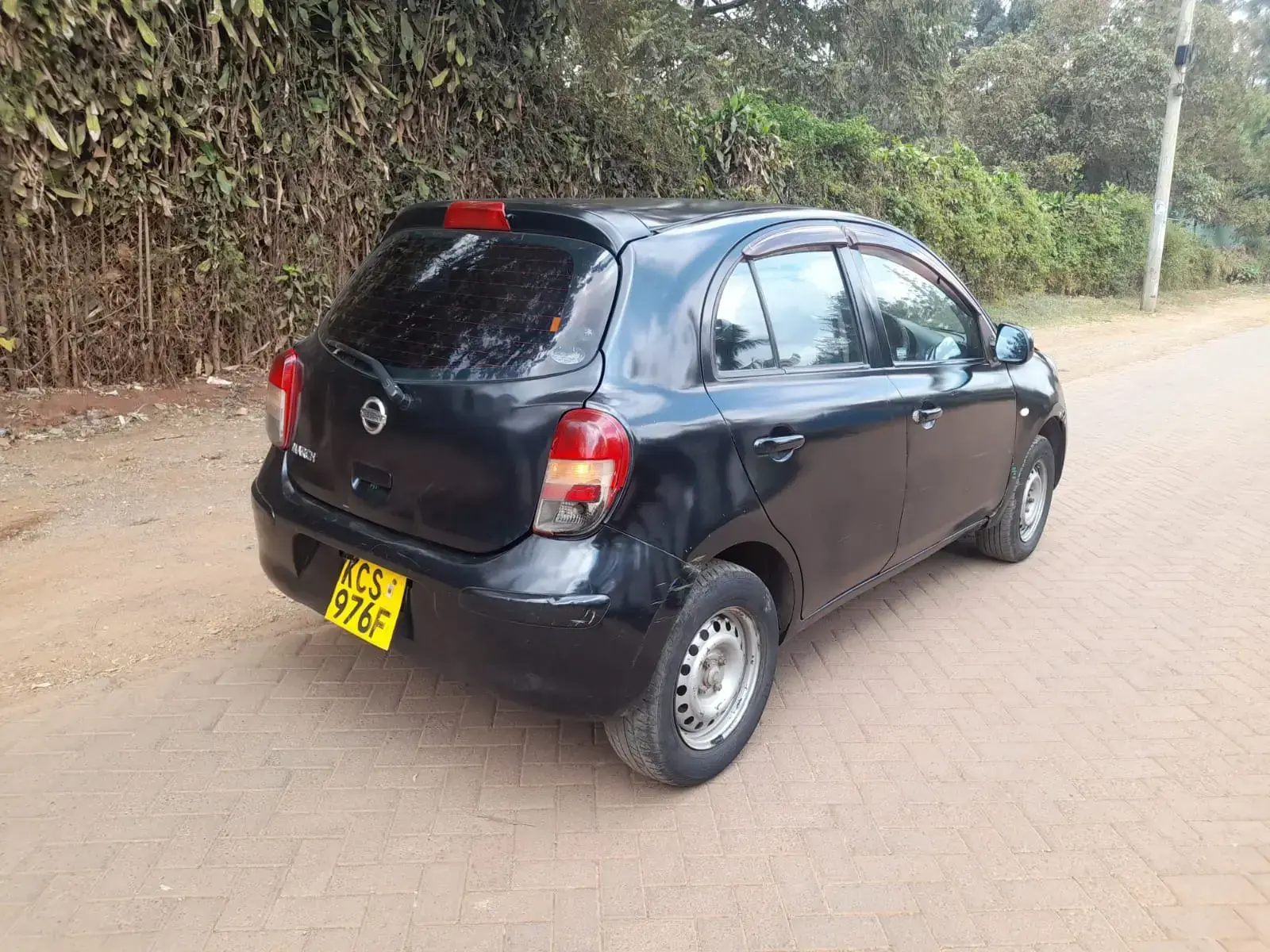 Nissan March