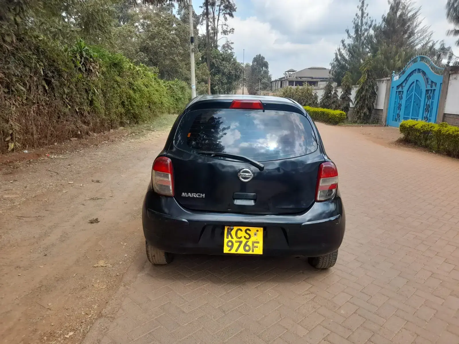 Nissan March