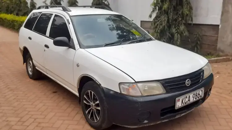 Nissan Advan