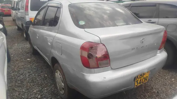 Toyota Platz