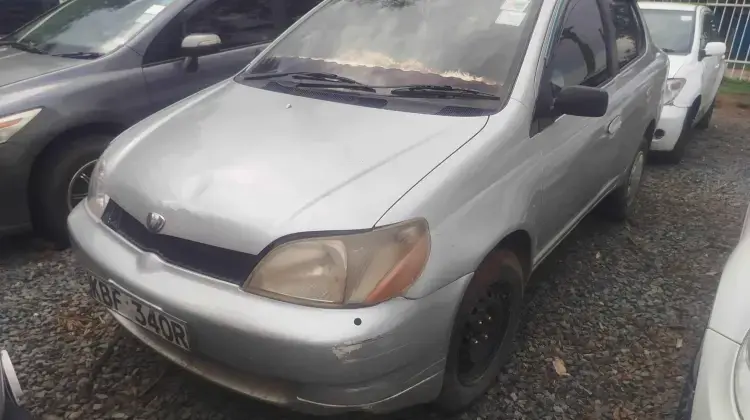 Toyota Platz