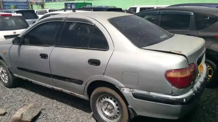 Nissan Sunny