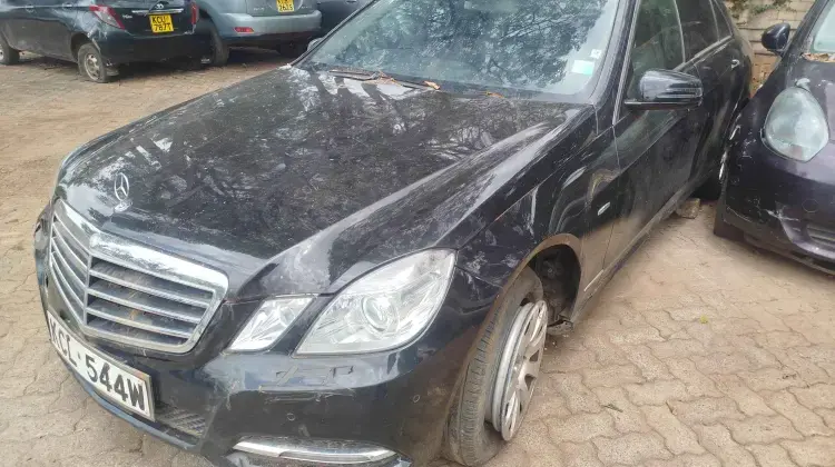 Mercedes-Benz E 250