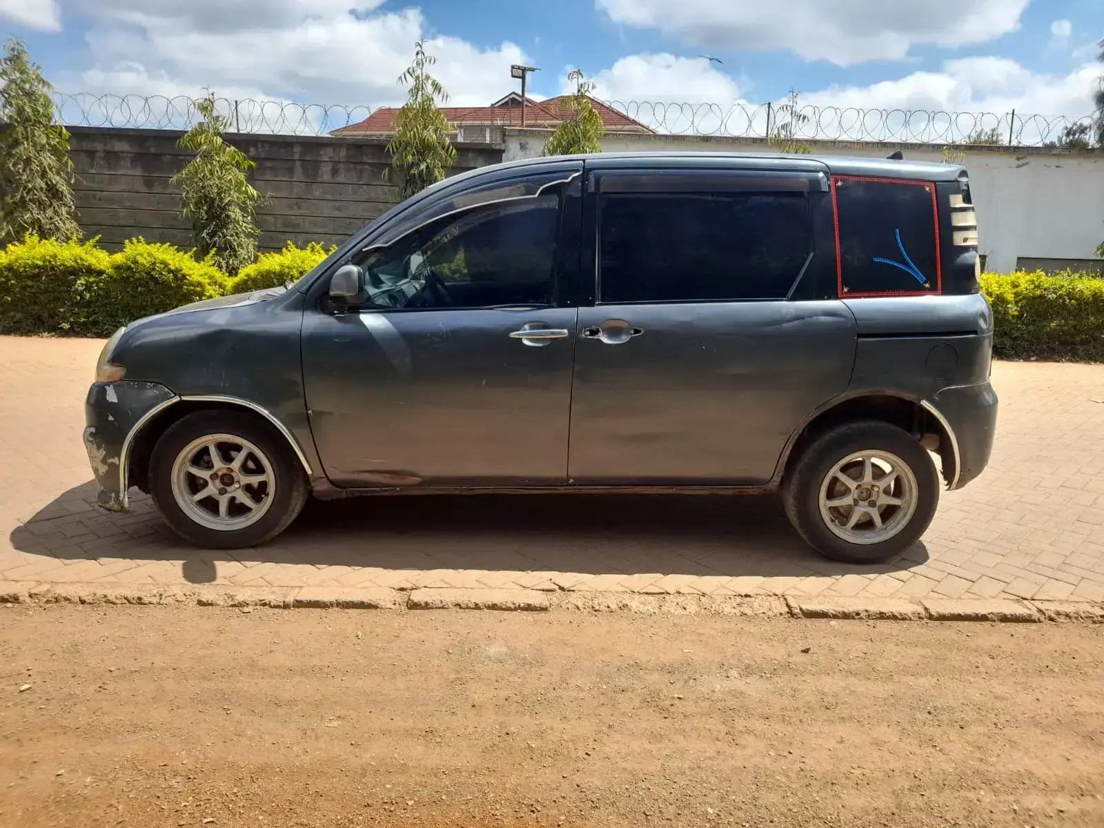 Toyota Sienta