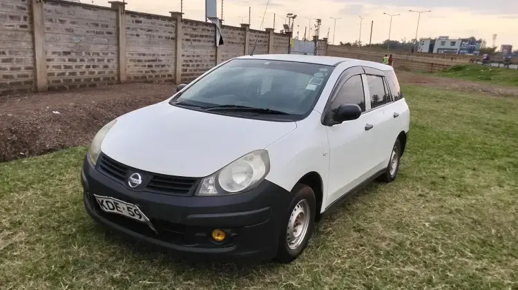 Nissan Advan