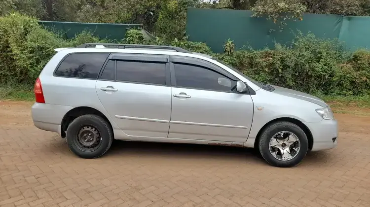 Toyota Fielder