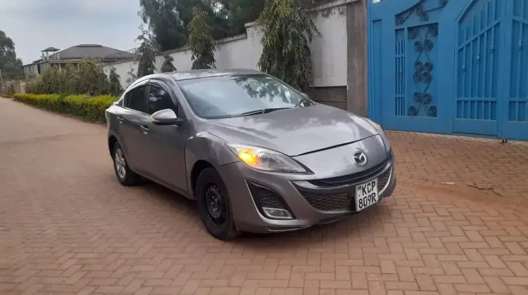 Mazda Axela