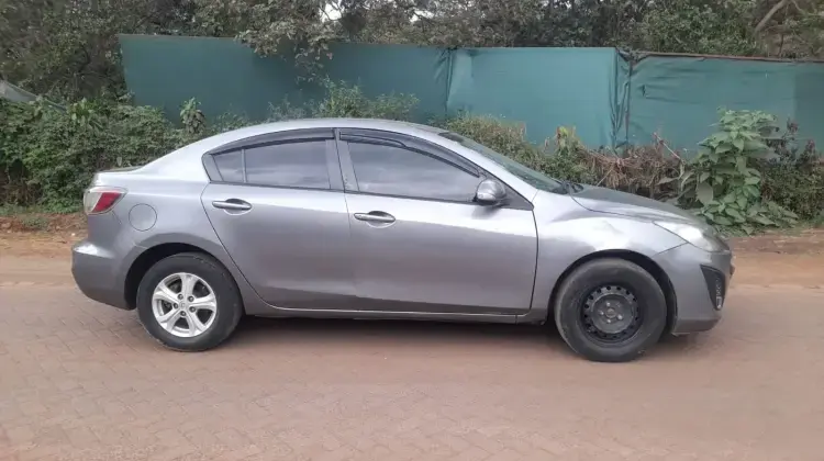 Mazda Axela
