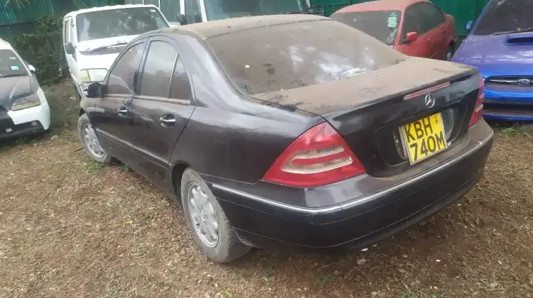 Mercedes-Benz C 200