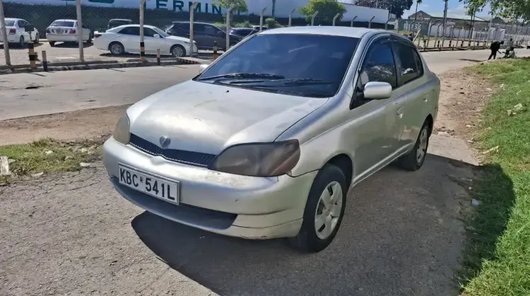 Toyota Platz