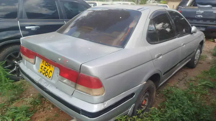 Nissan Sunny