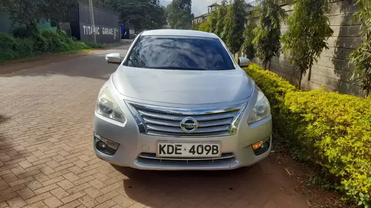 Nissan Teana