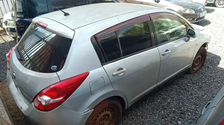 Nissan Tiida