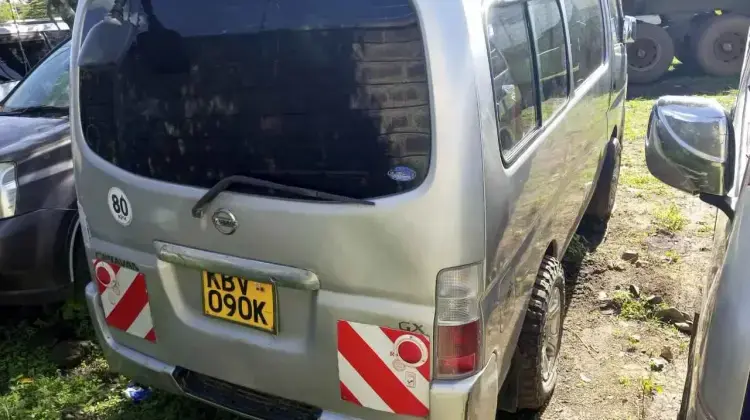 Nissan Caravan