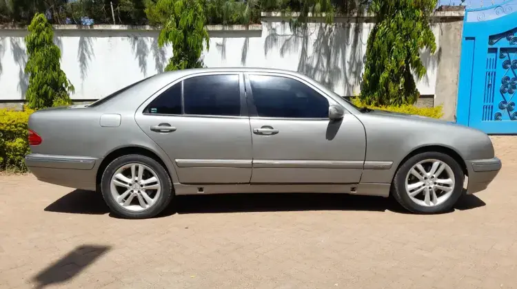 Mercedes-Benz E 350