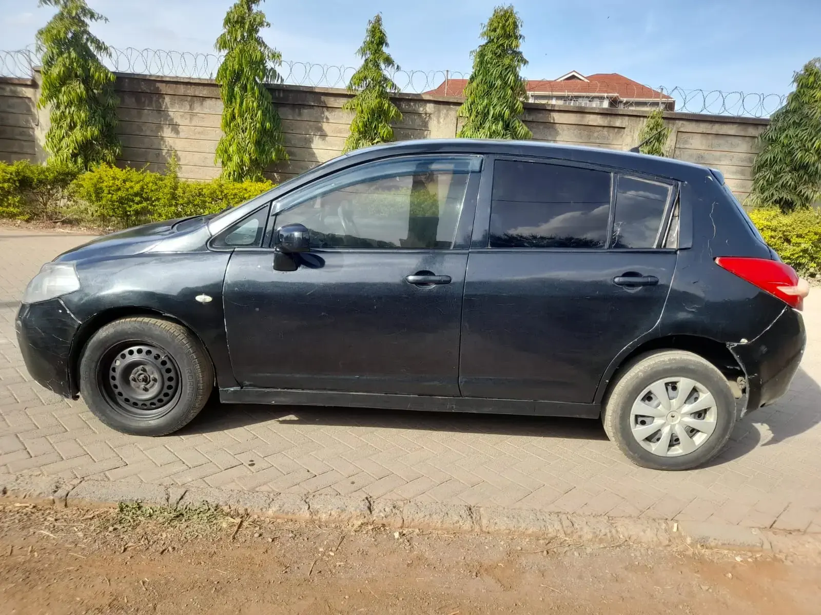 Nissan Tiida