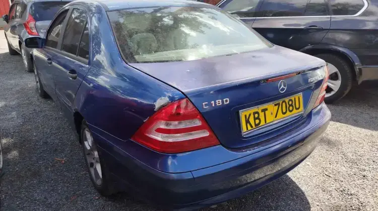 Mercedes-Benz C 180