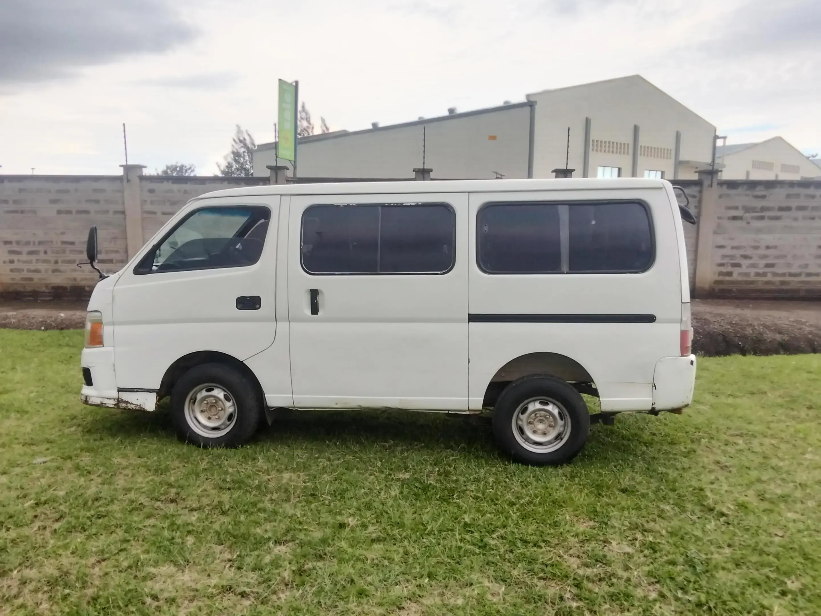Nissan Caravan