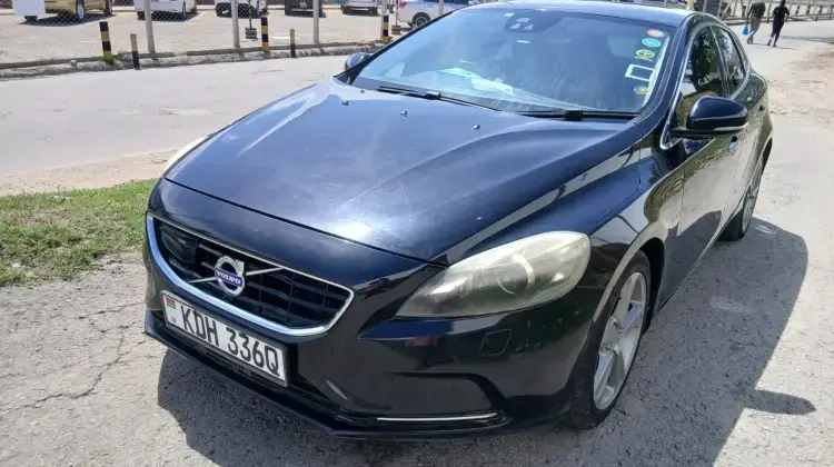 Volvo V40