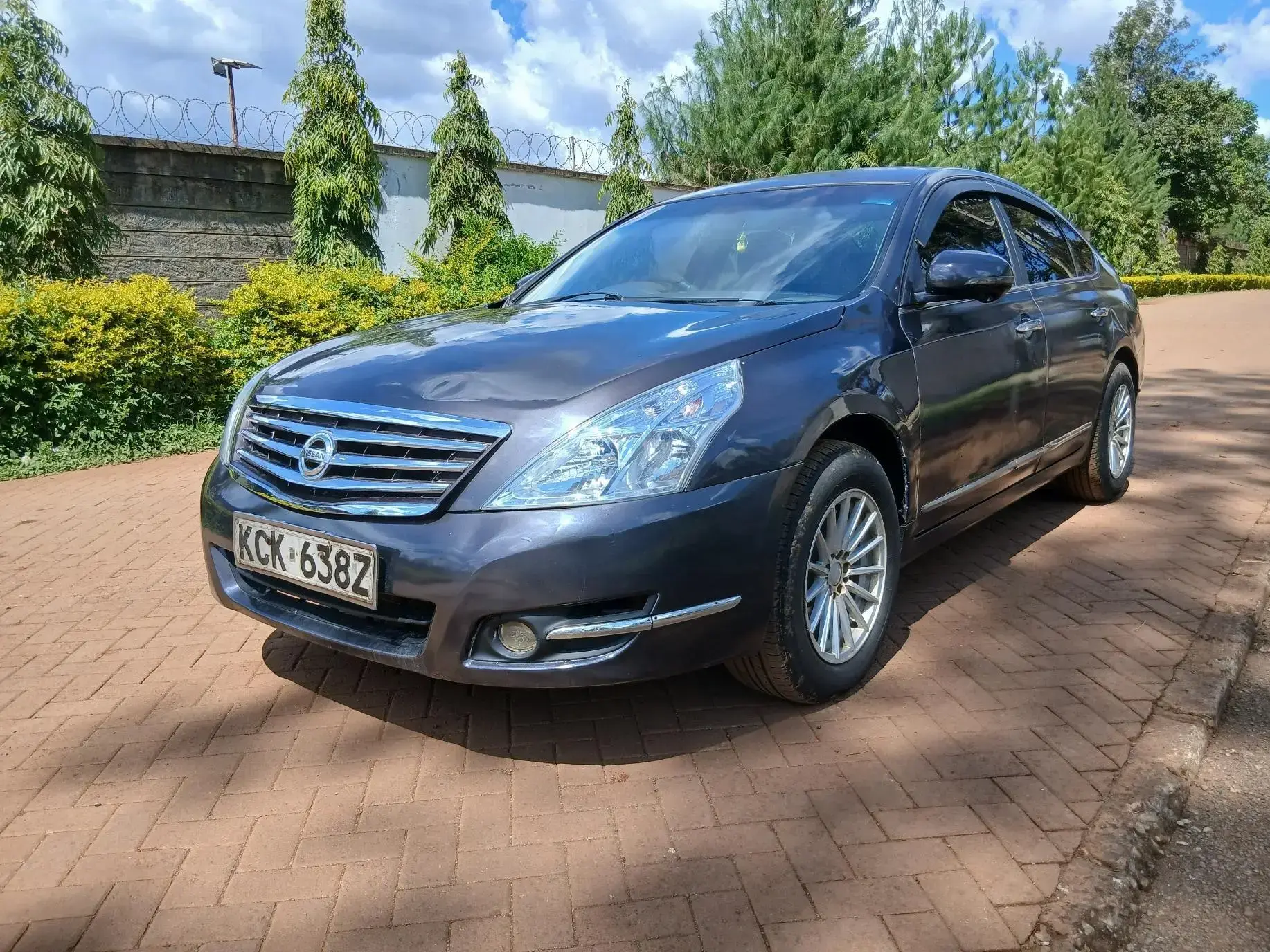Nissan Teana