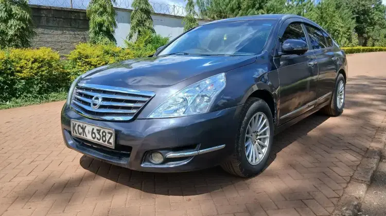 Nissan Teana