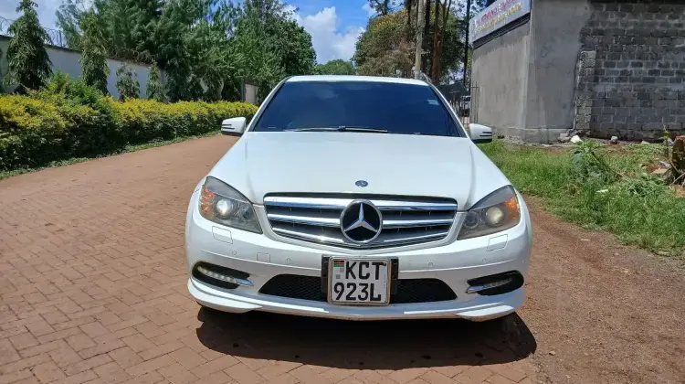 Mercedes-Benz C 200
