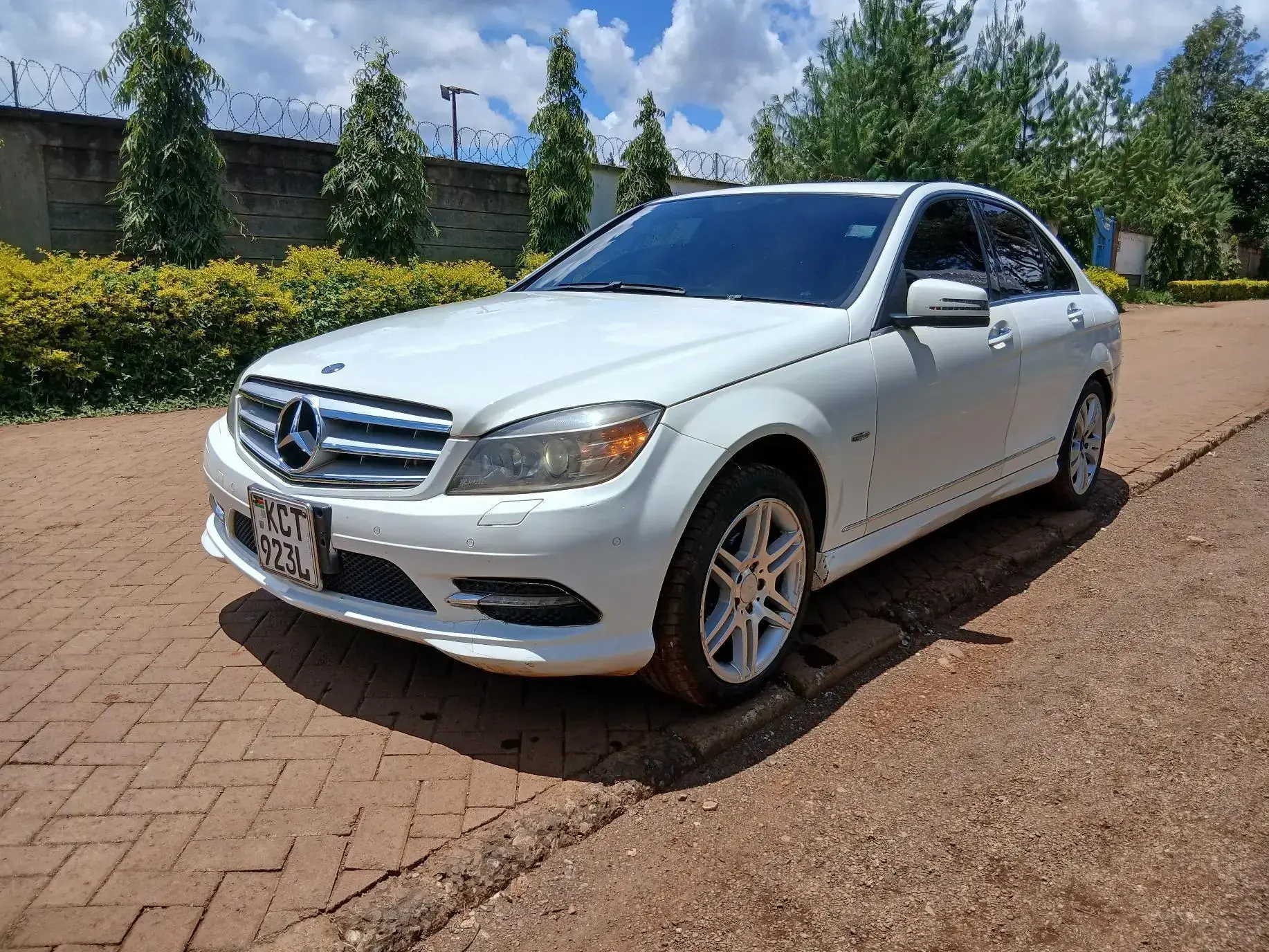 Mercedes-Benz C 200