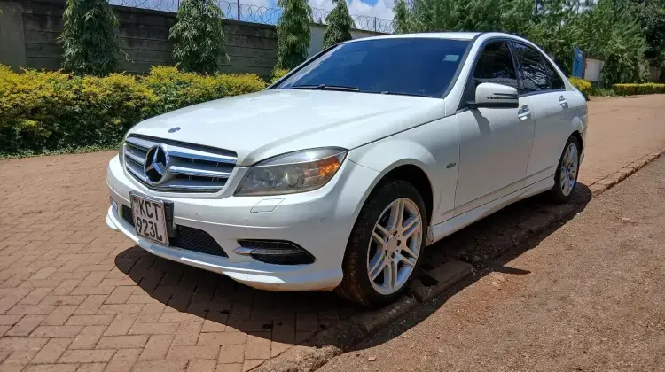 Mercedes-Benz C 200
