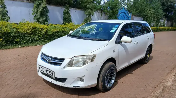 Toyota Fielder