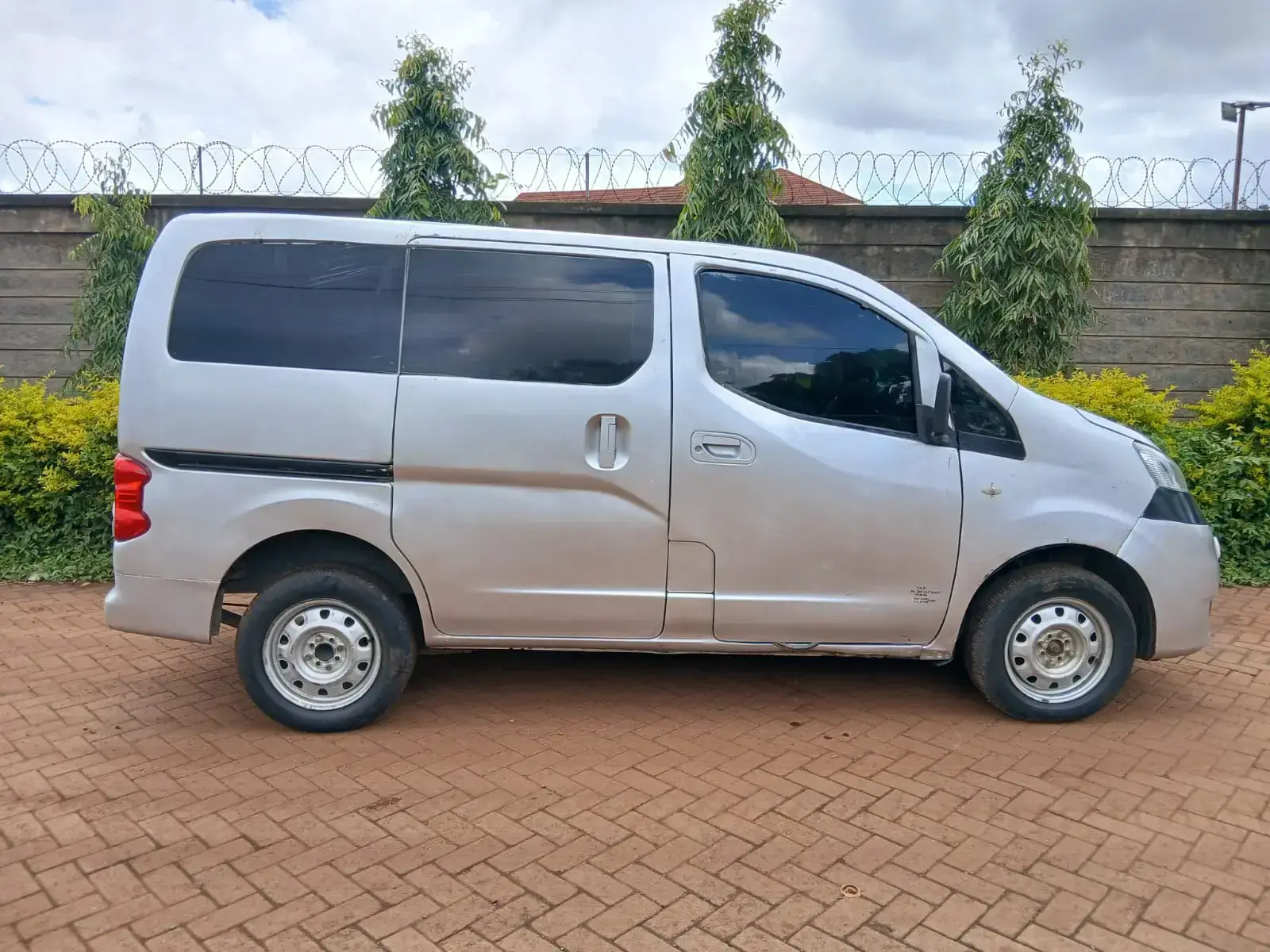 Nissan NV200