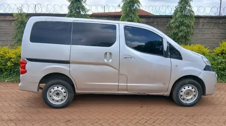 Nissan NV200