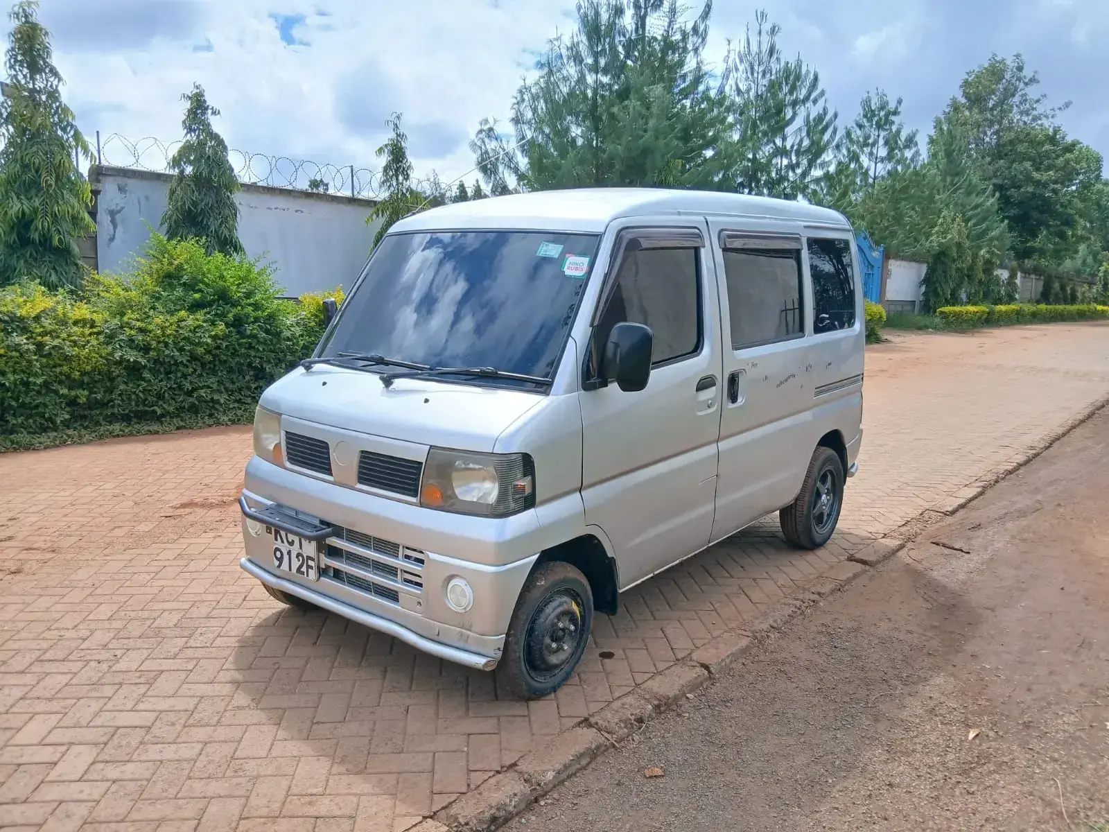 Nissan Clipper