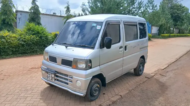 Nissan Clipper