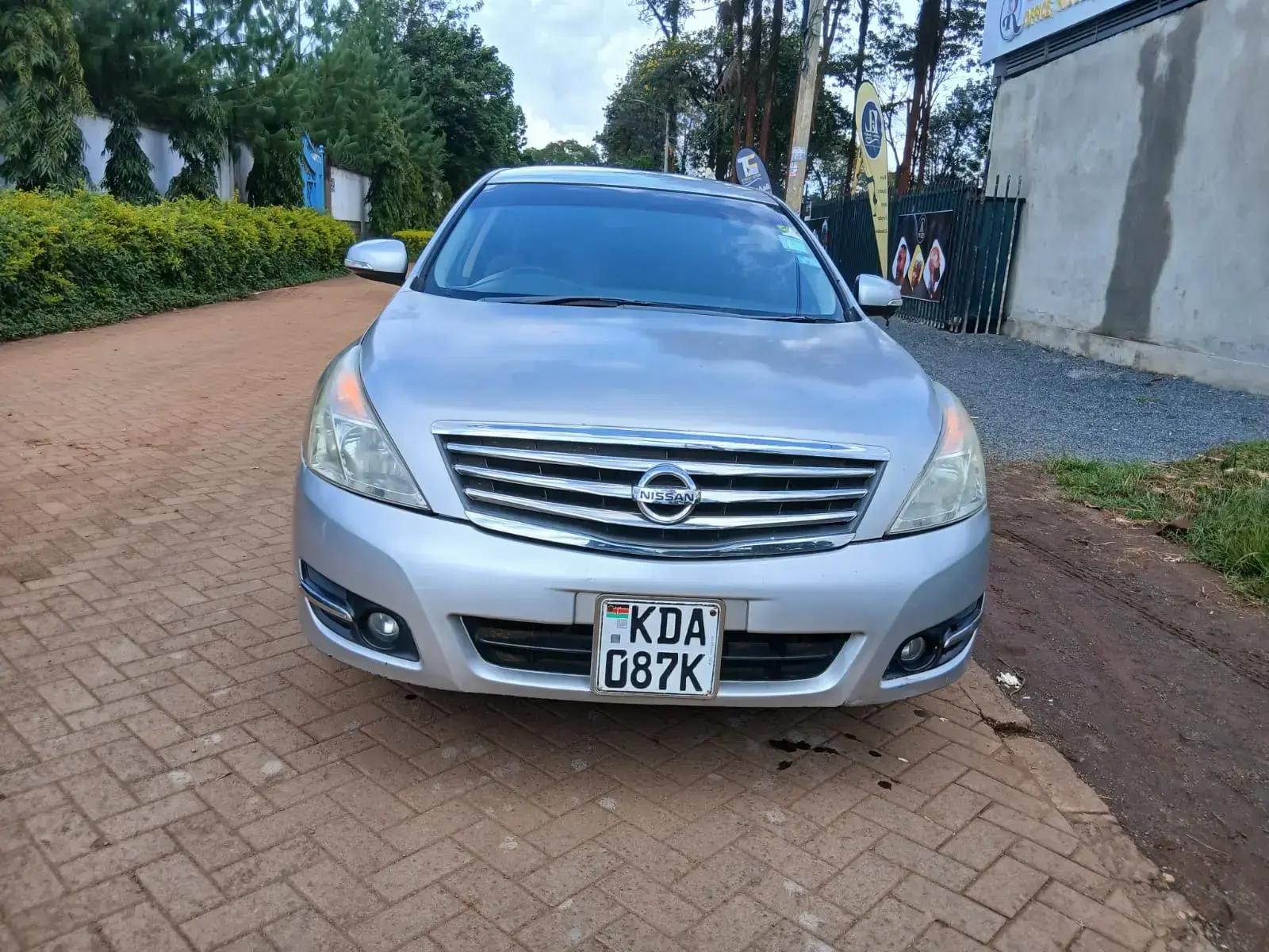 Nissan Teana