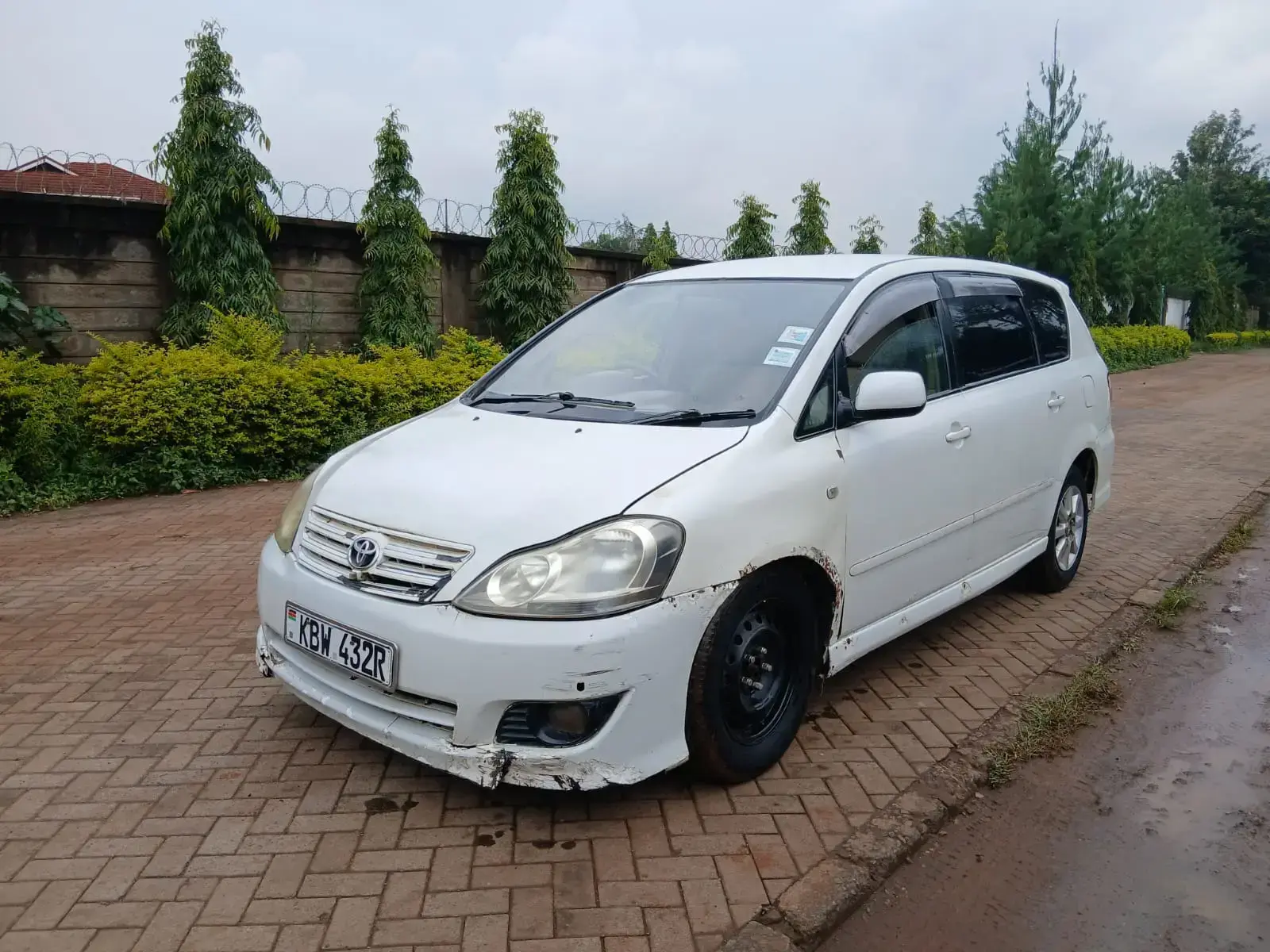 Toyota Ipsum