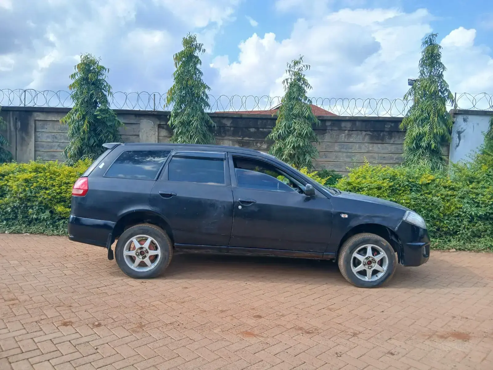 Nissan Wingroad