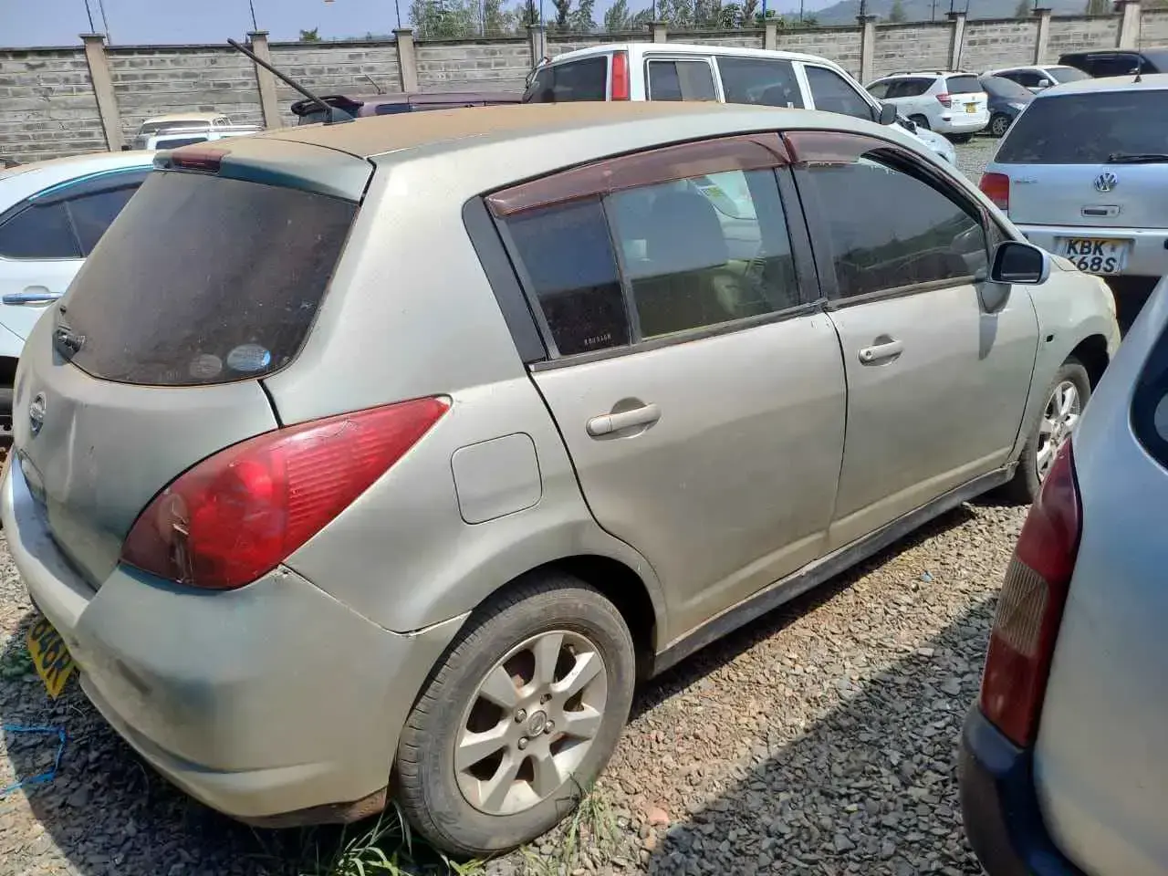 Nissan Tiida