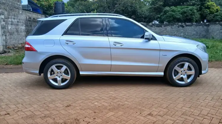 Mercedes-Benz ML 350