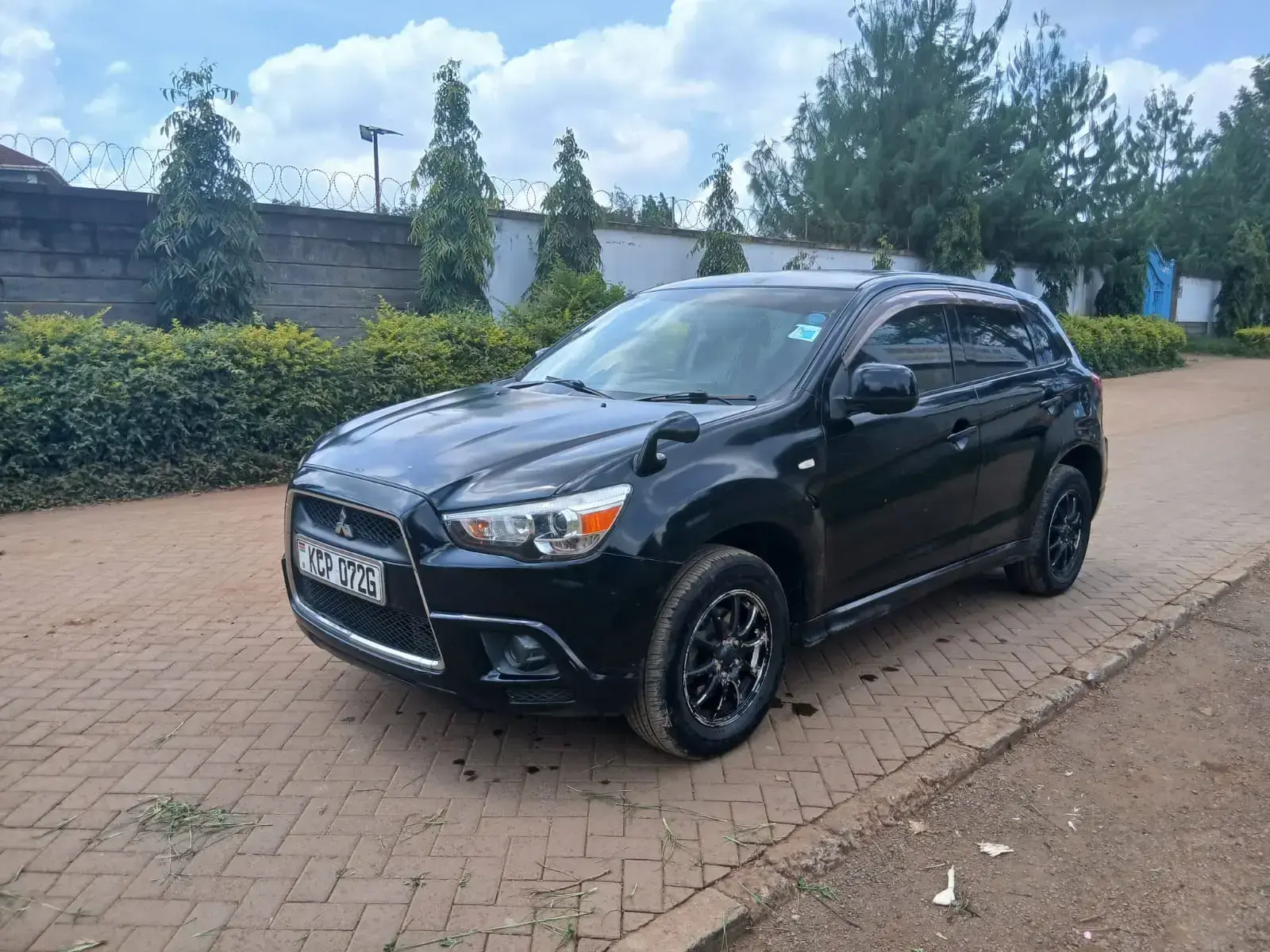 Mitsubishi RVR