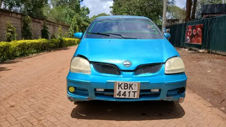 Nissan Almera