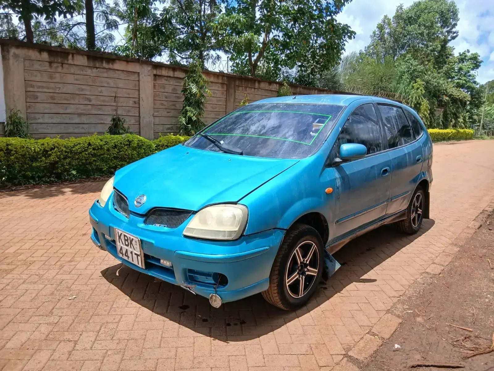 Nissan Almera