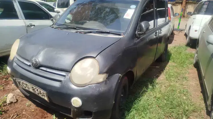 Toyota Sienta