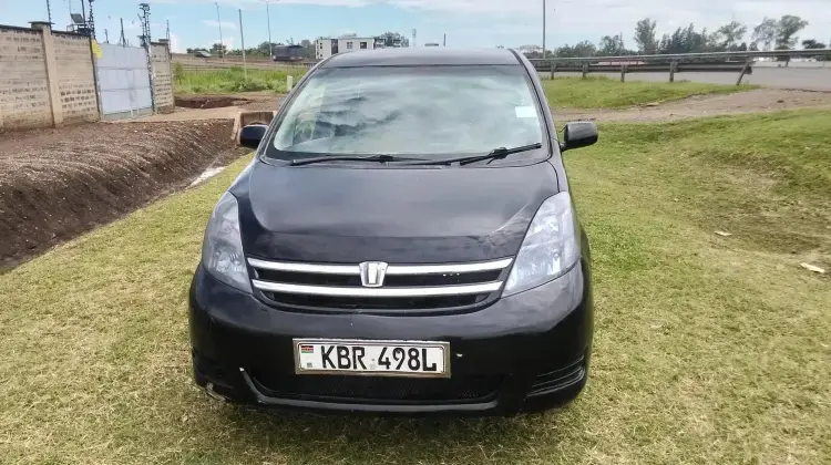 Toyota Isis
