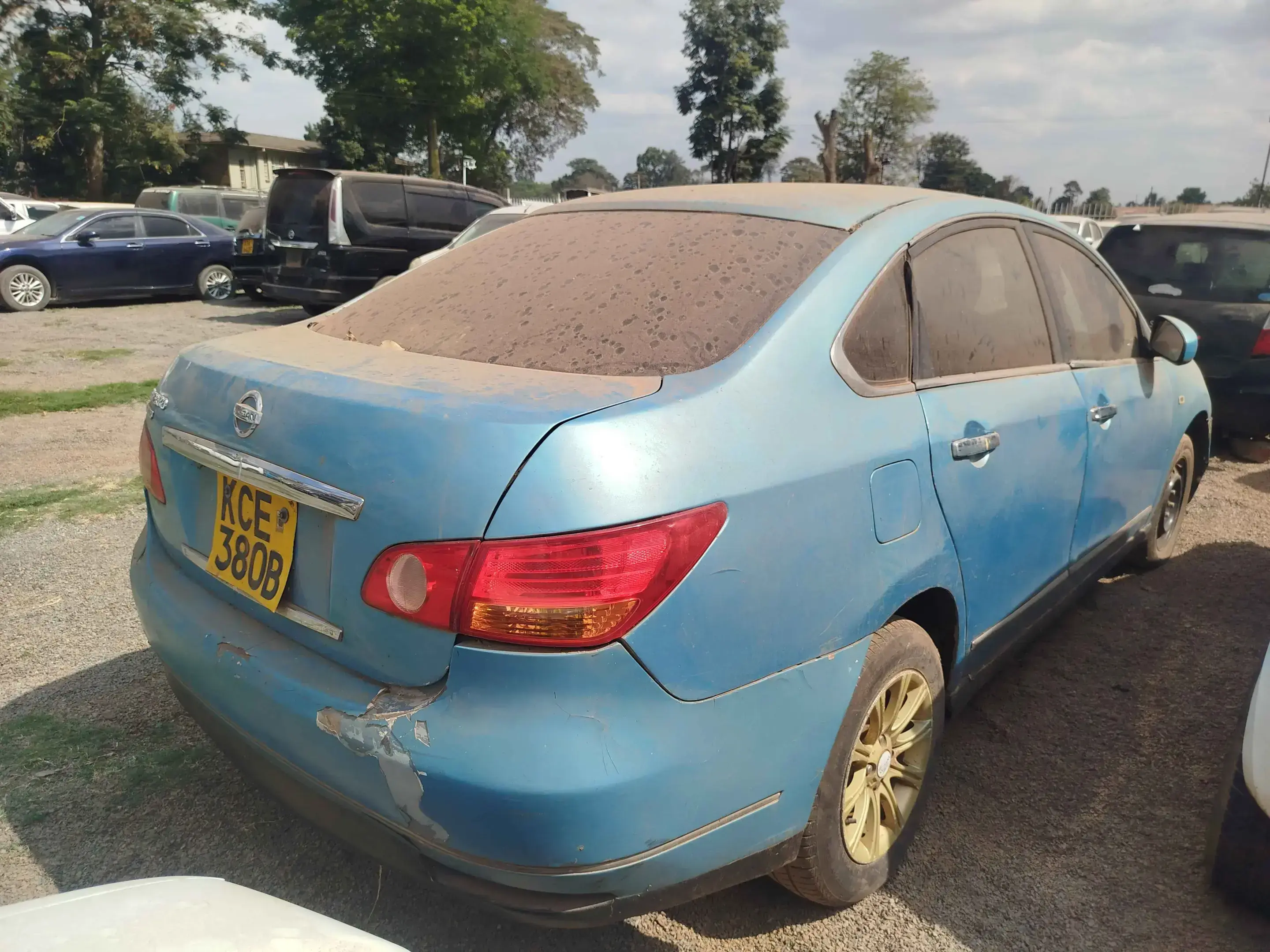 Nissan Bluebird