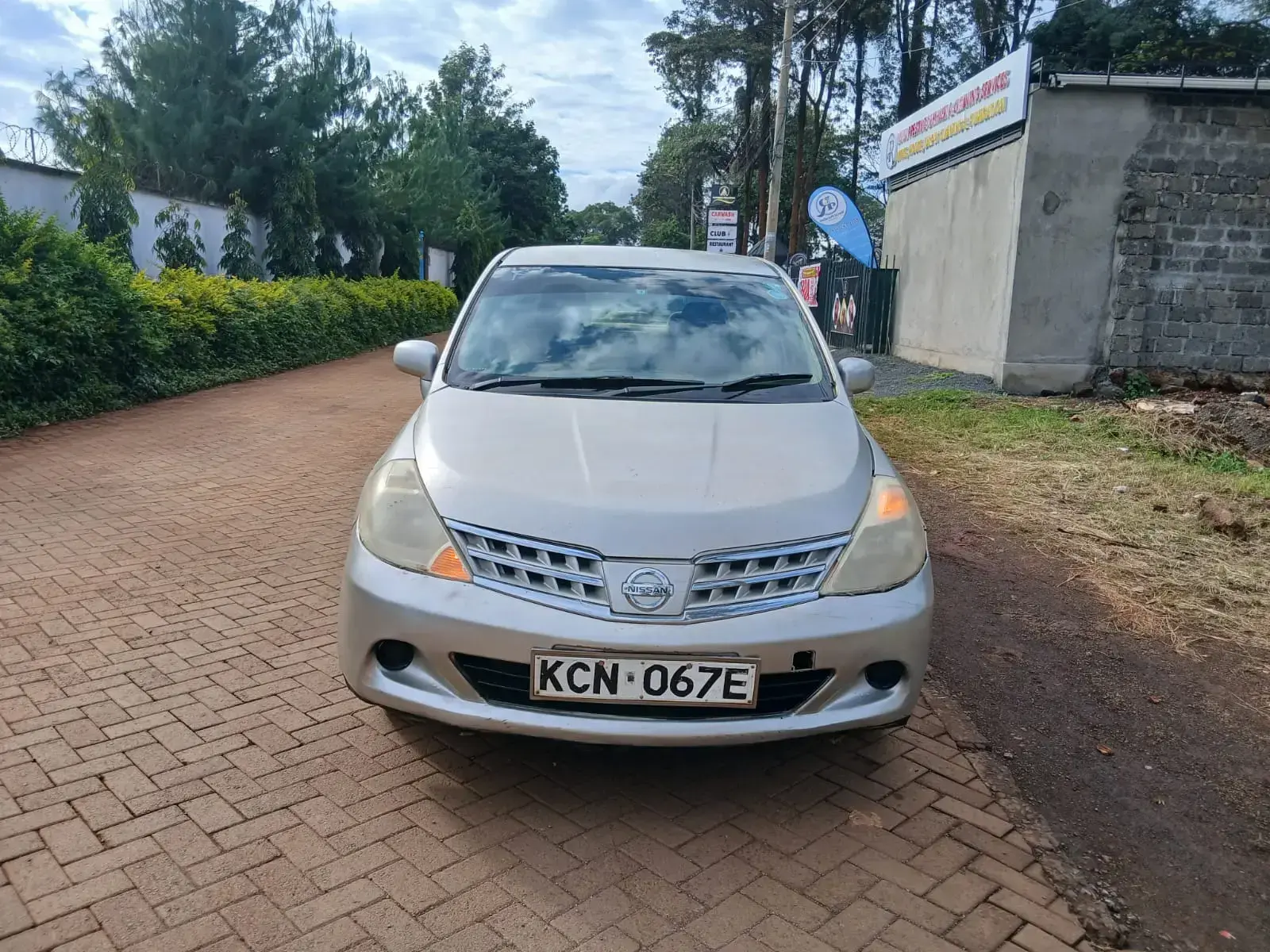 Nissan Tiida