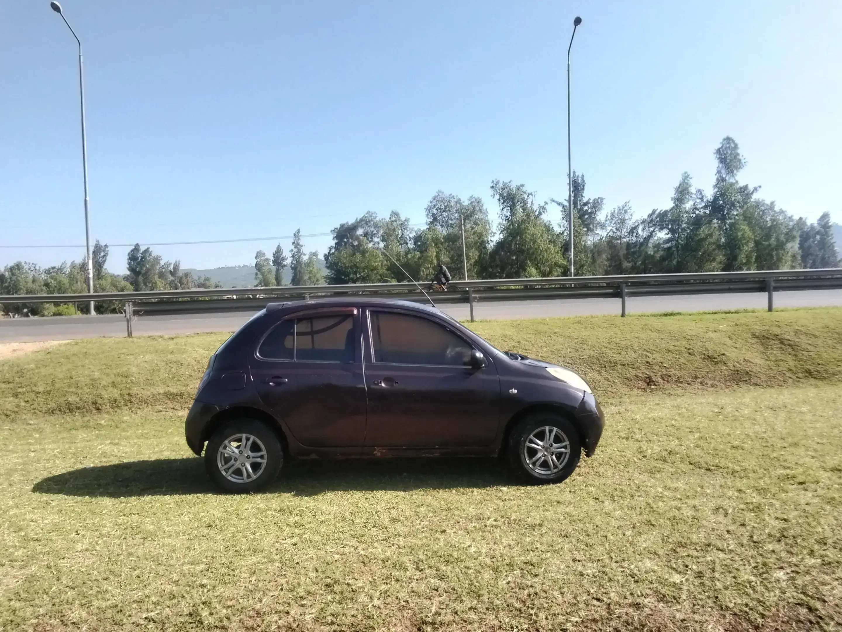 Nissan March