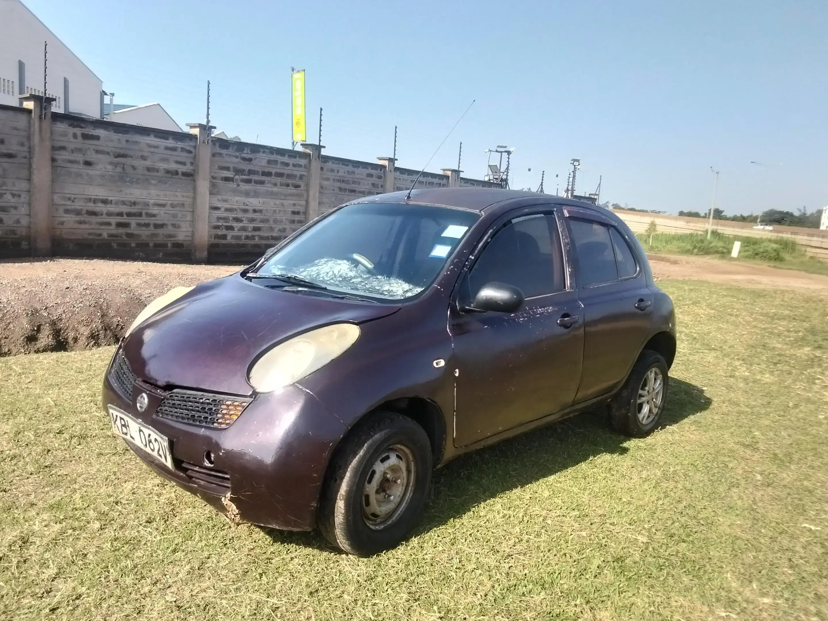 Nissan March