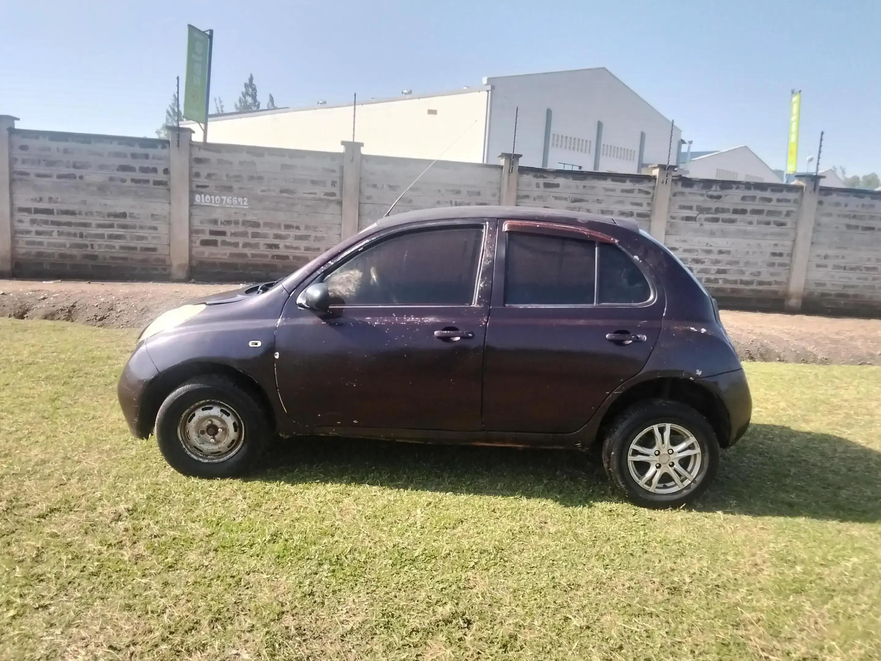 Nissan March