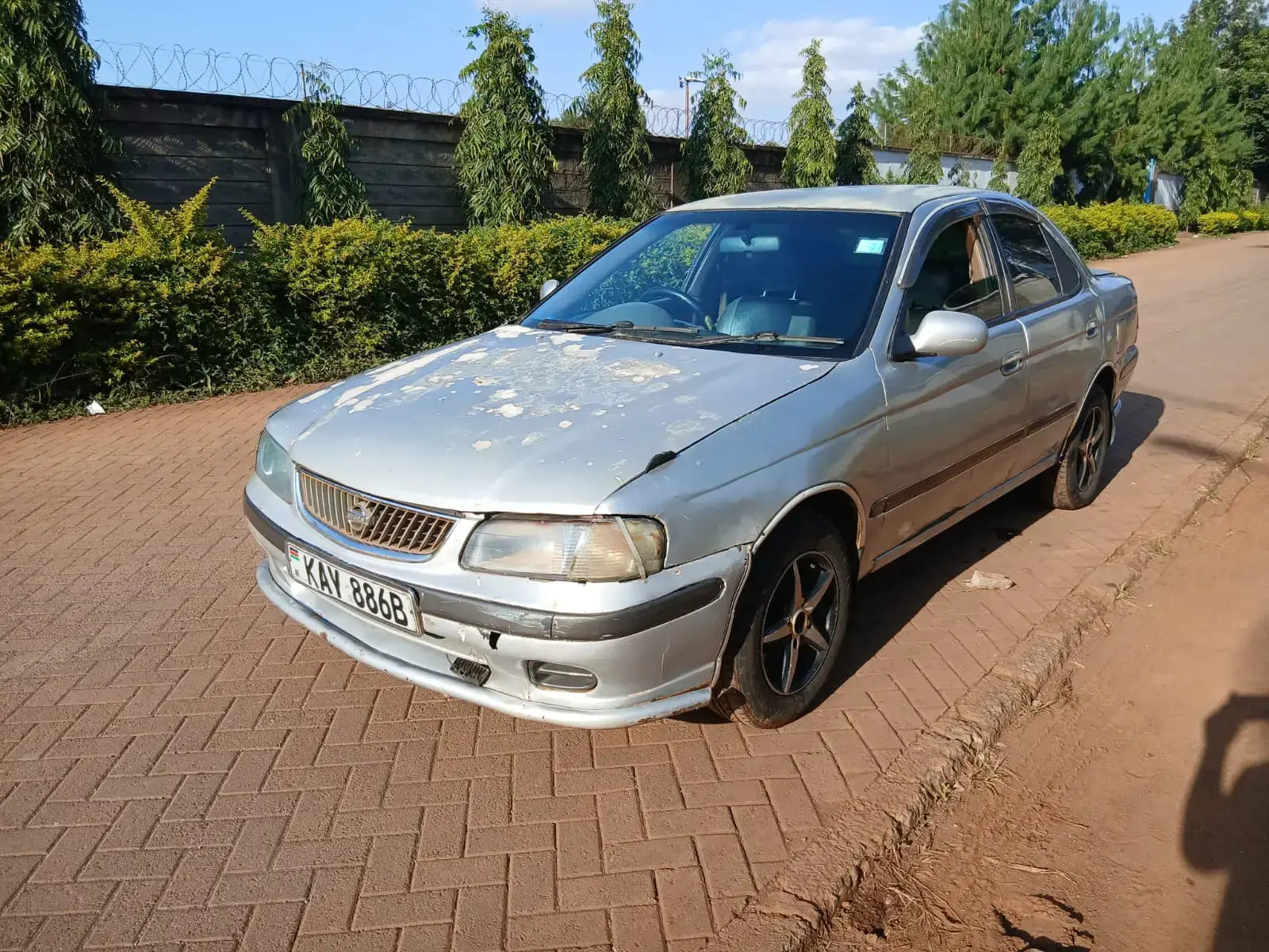 Nissan Sunny