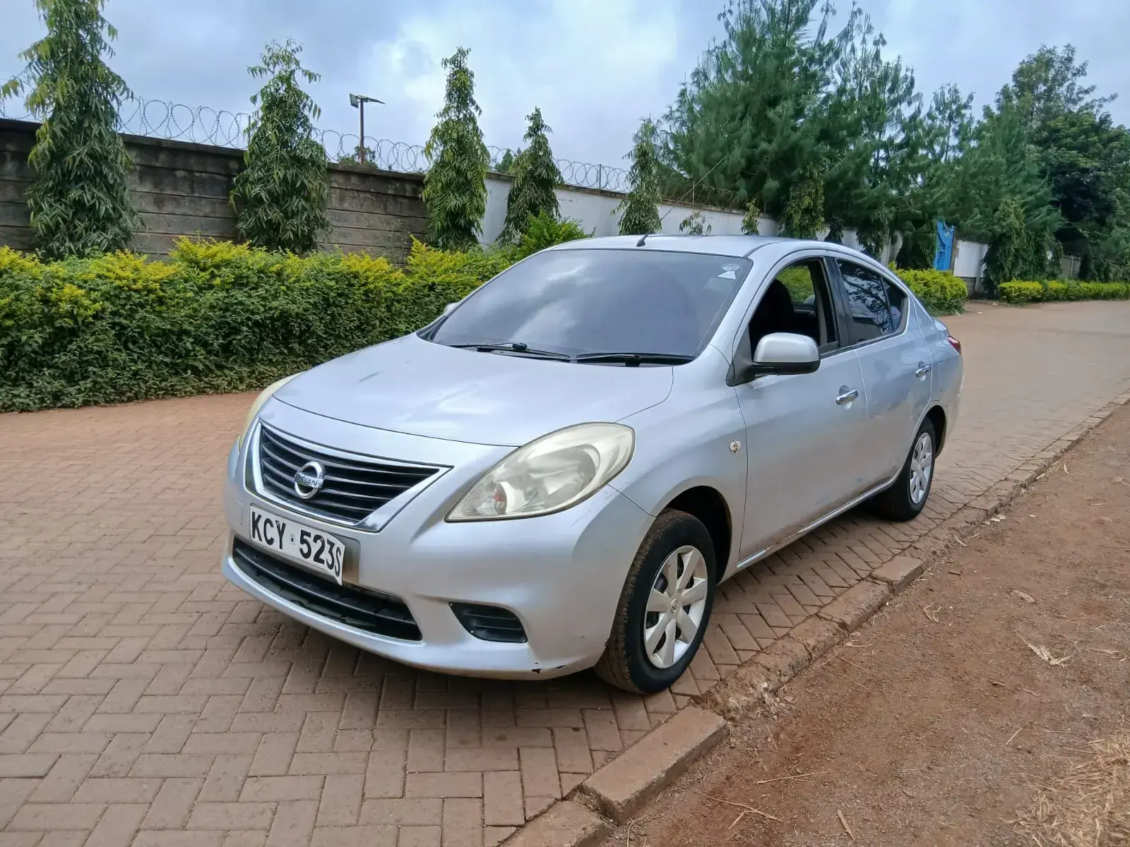 Nissan Latio